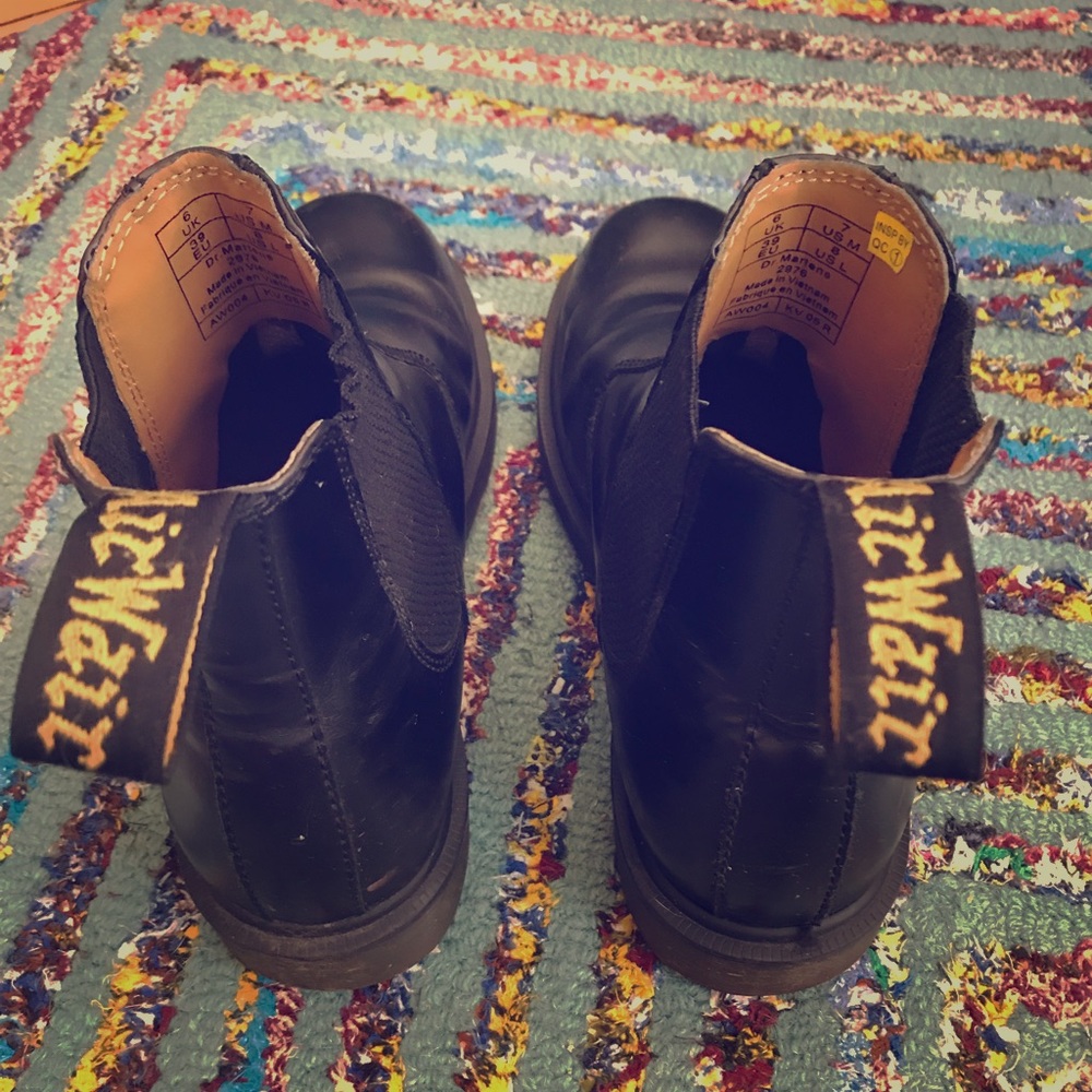 Dr. Martens Chelsea Boots